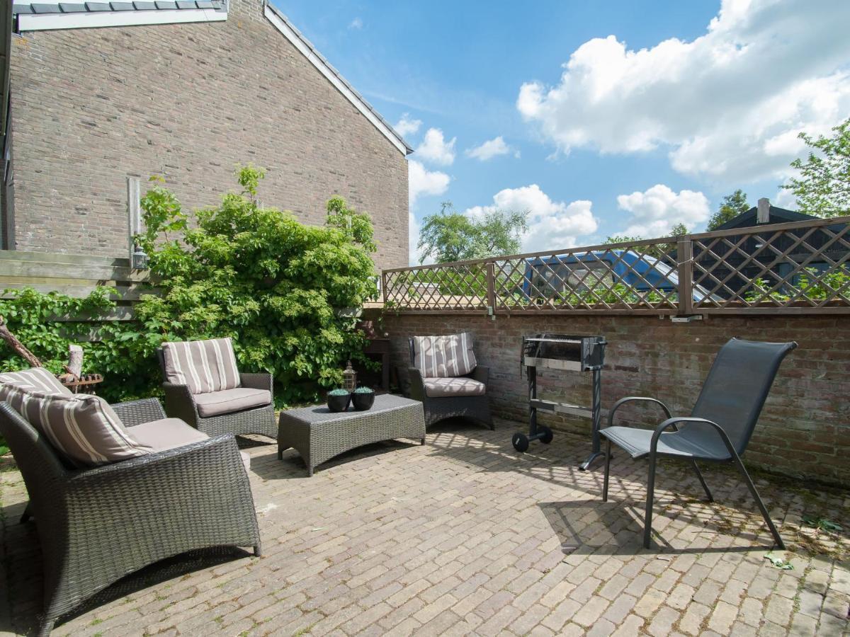 Holiday Home With Covered Terrace Groet Exterior photo